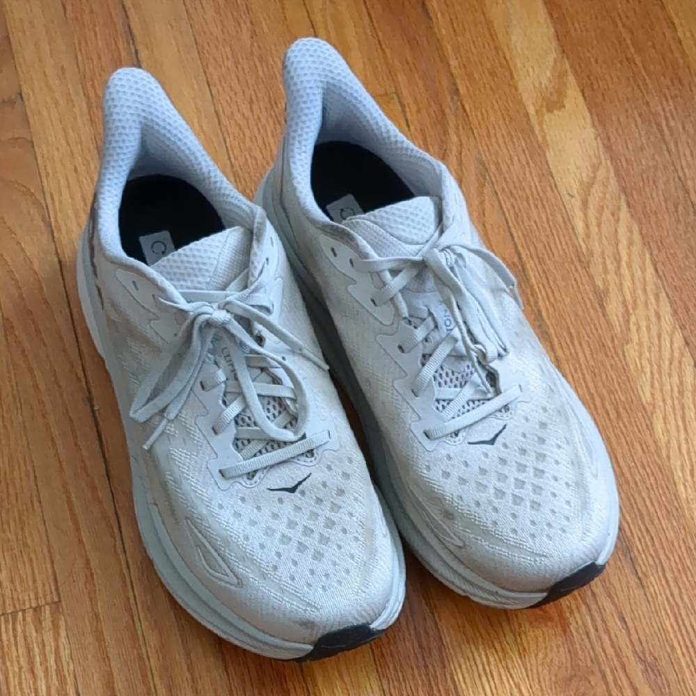 Hoka "Clifton 9" Men's White Athletic Shoes Size 11.5